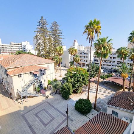 Seaside Elegance Retreat Lejlighed Larnaca Eksteriør billede