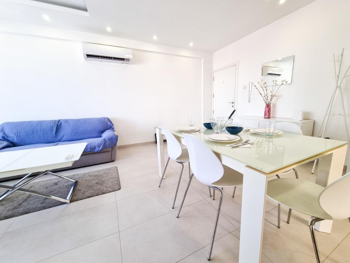 Seaside Elegance Retreat Lejlighed Larnaca Eksteriør billede