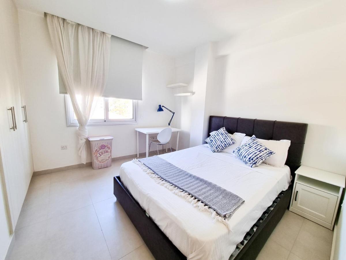 Seaside Elegance Retreat Lejlighed Larnaca Eksteriør billede