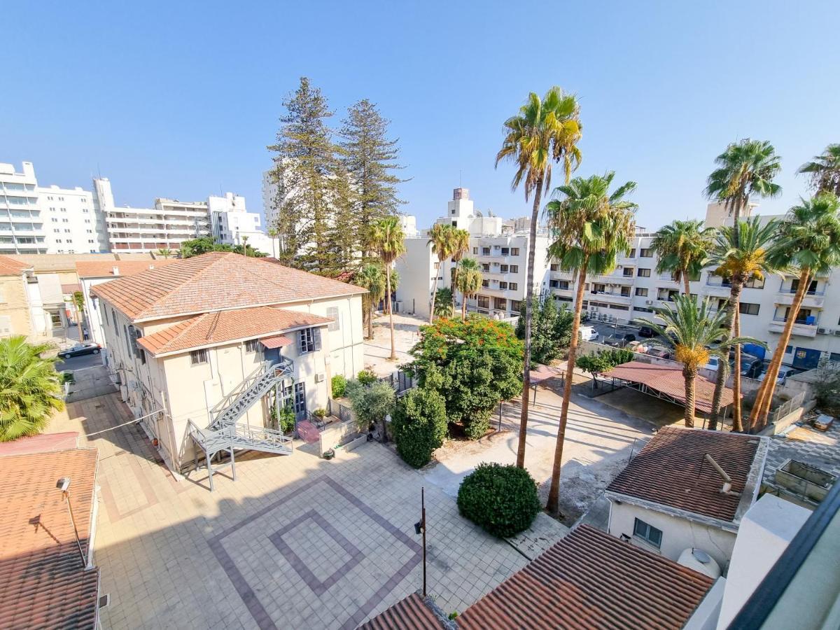 Seaside Elegance Retreat Lejlighed Larnaca Eksteriør billede