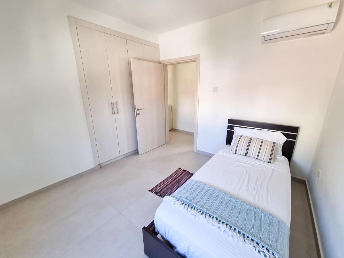 Seaside Elegance Retreat Lejlighed Larnaca Eksteriør billede
